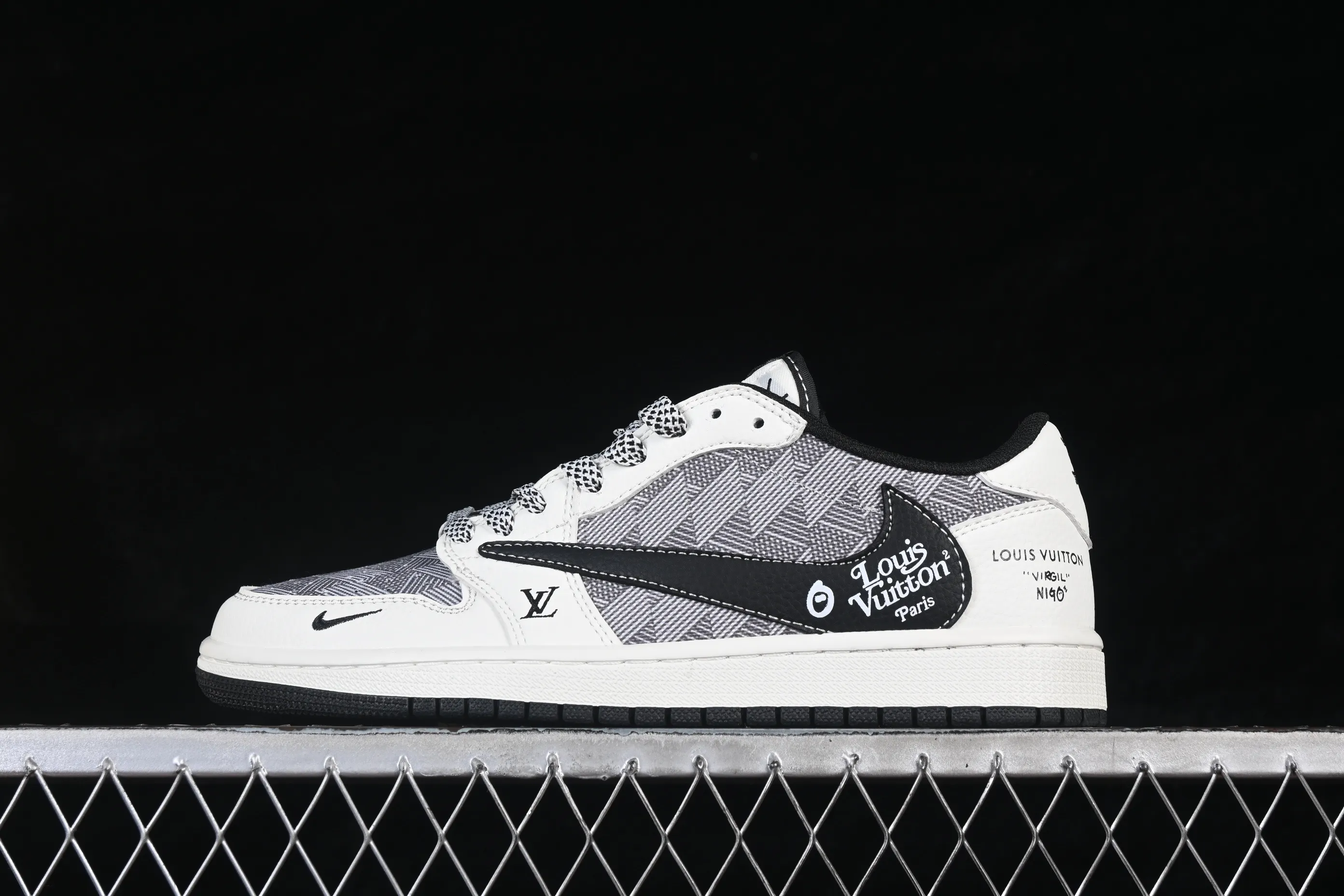 All categories Air Jordan Jordan series basketball shoes Air Jordan 1 Low High-end customized low-top sneakers Travis Scott x Fragment Design x Air Jordan 1 Low OG SP AJ1 Joe 1 joint white and gray plaid low-top cultural casual sneakers DZ2688-013